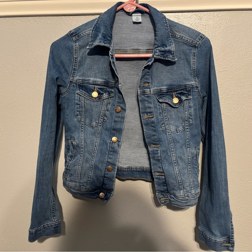 Denim Jacket H&M women size small EUC